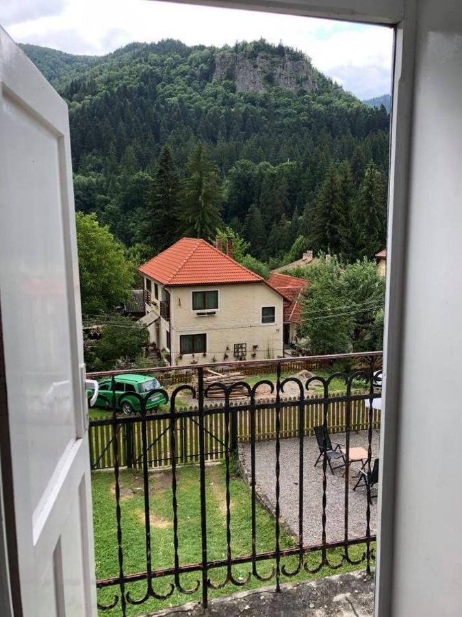 Manyi Villa BaileTusnad Exterior foto
